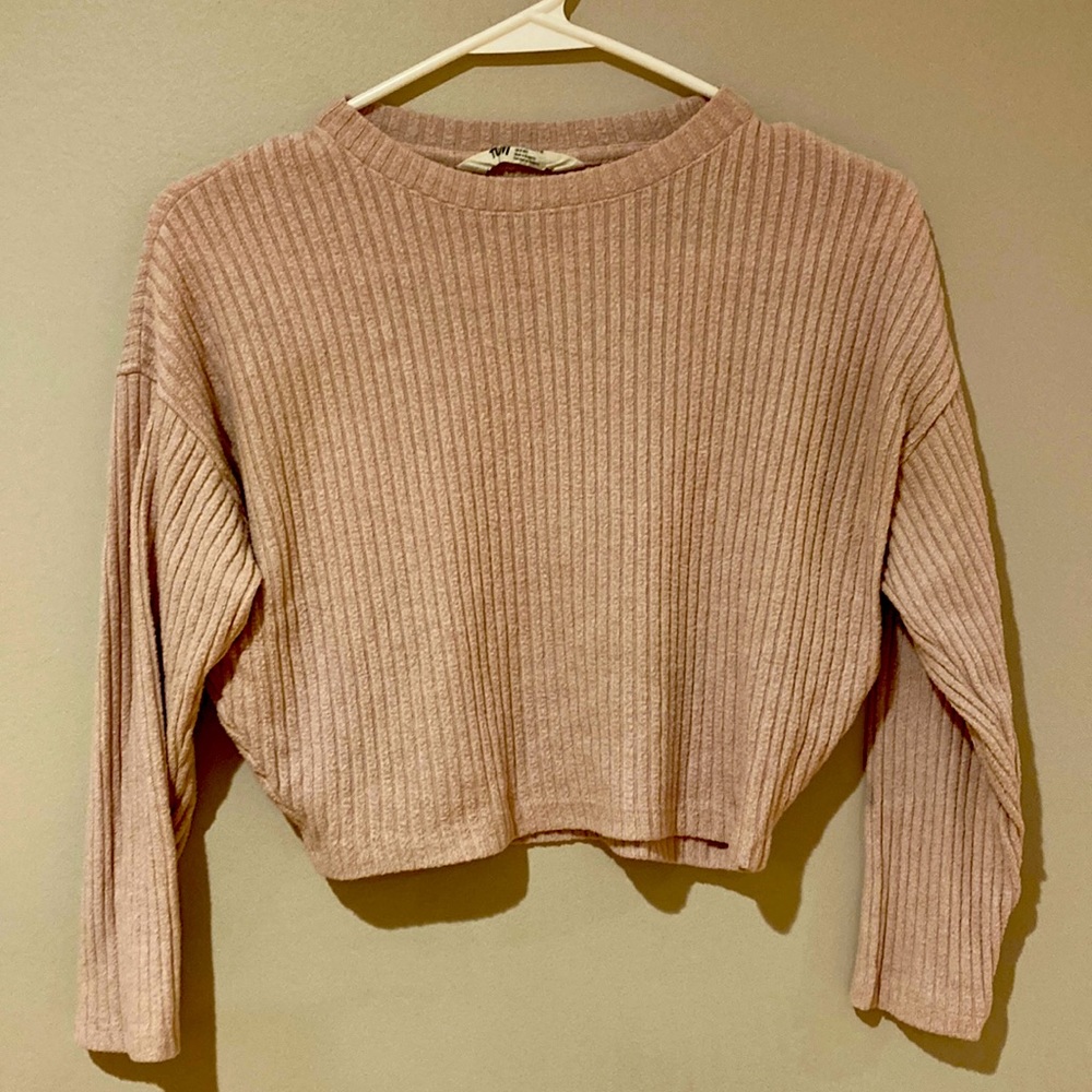 Girls pink sweater